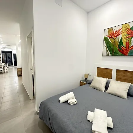 Apartment Alma De Triana 2 *